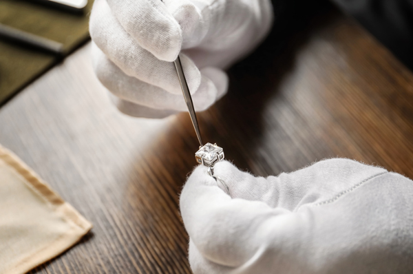 Jewelry Repair Services in NY  Professional Jewelry Repair - Dr Jeweler